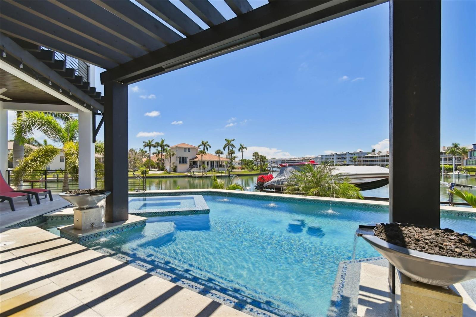 TB8409488 Property Photo