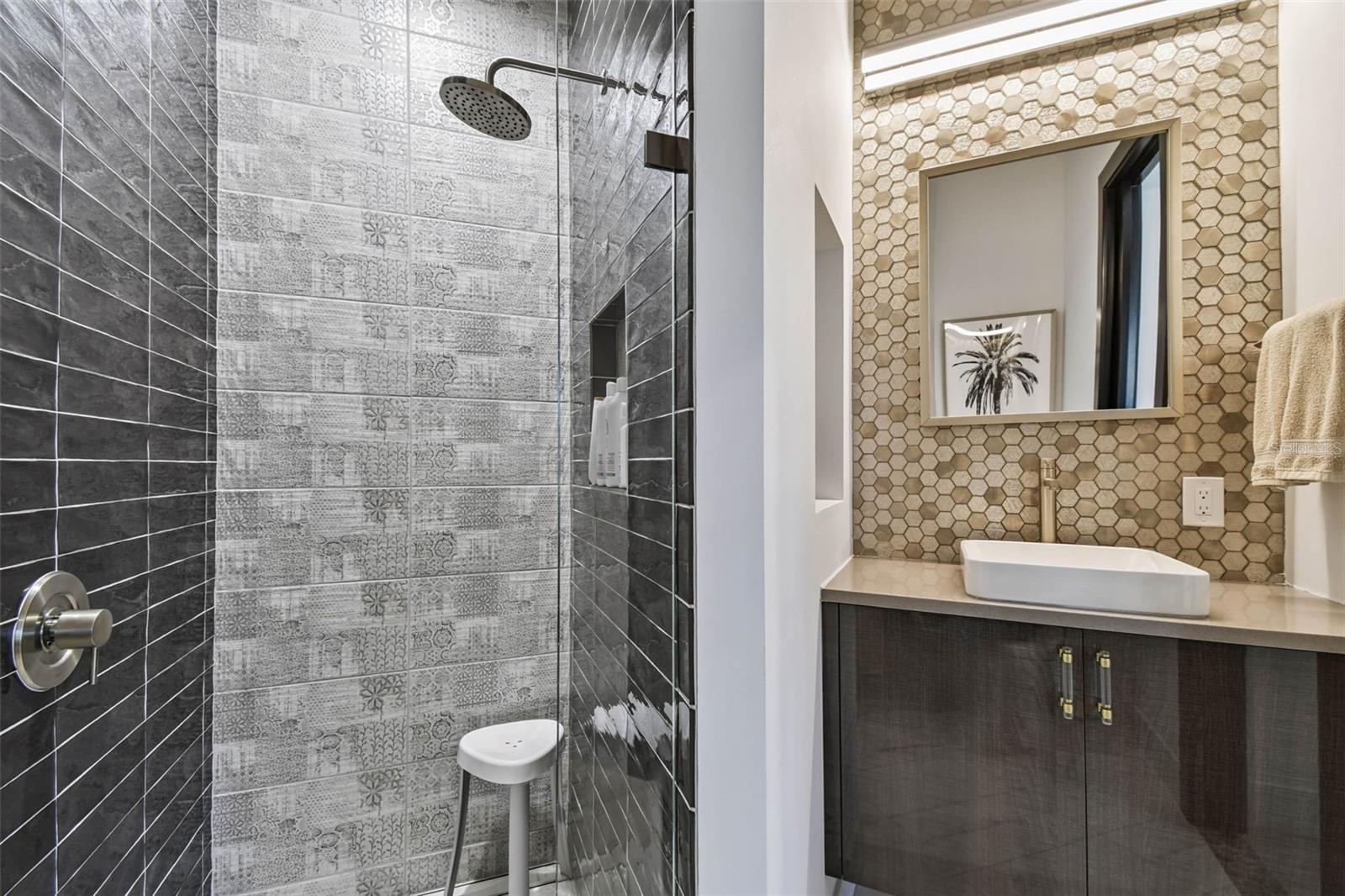 TB8409488 Property Photo