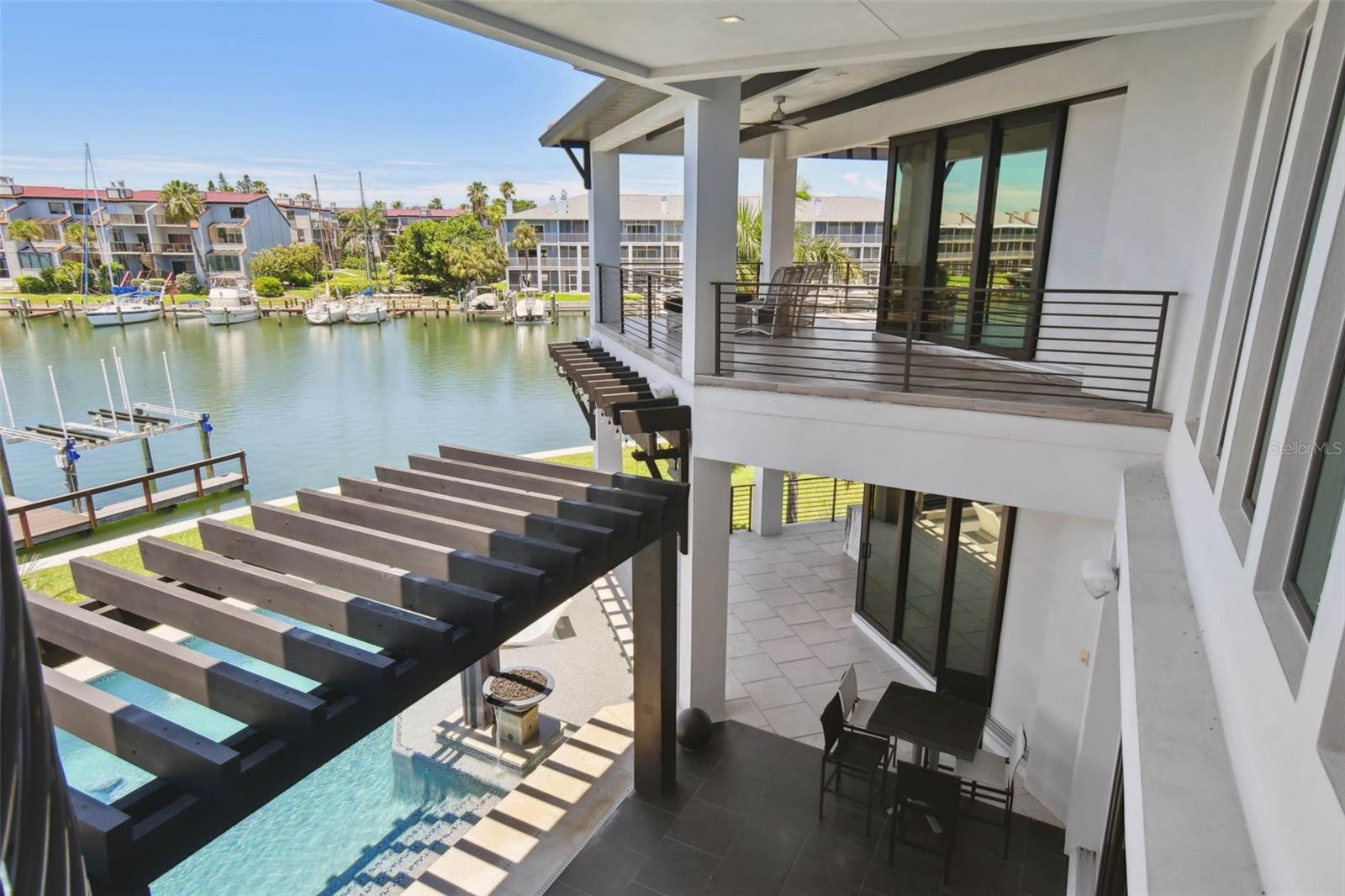 TB8409488 Property Photo