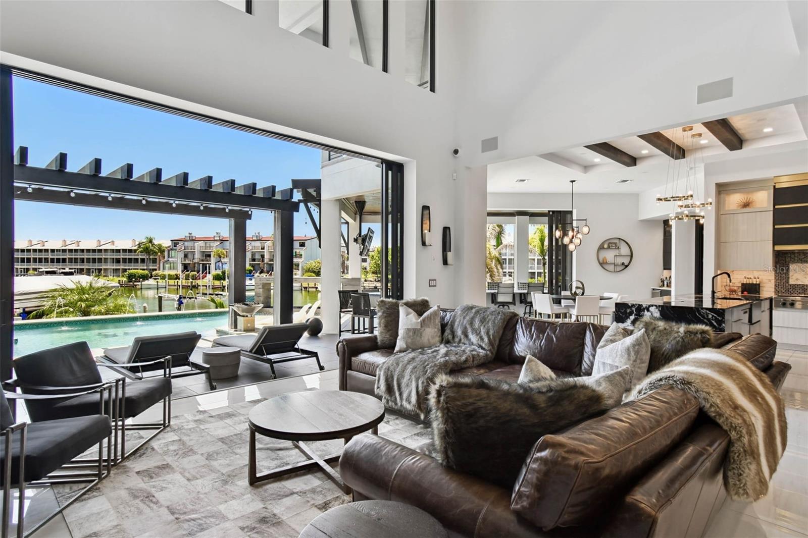 TB8409488 Property Photo