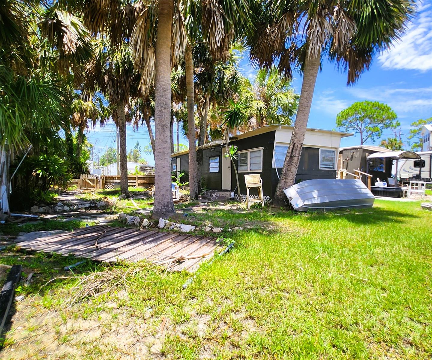 TB8409516 Property Photo