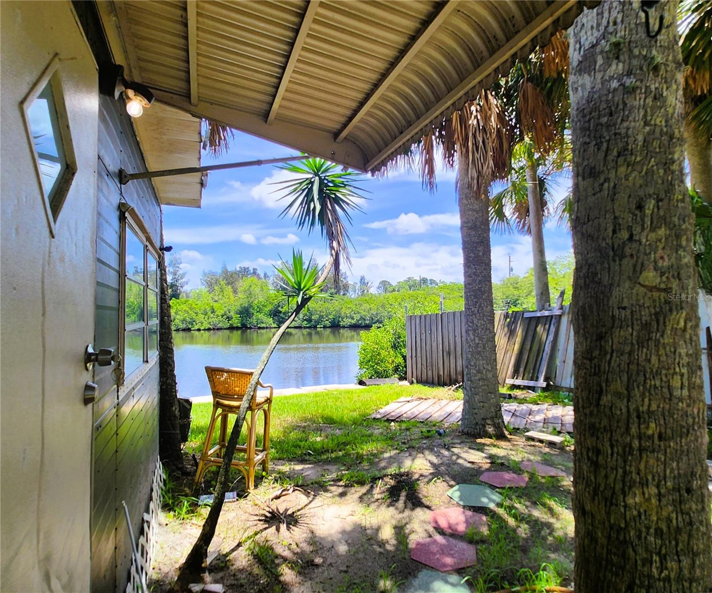 TB8409516 Property Photo