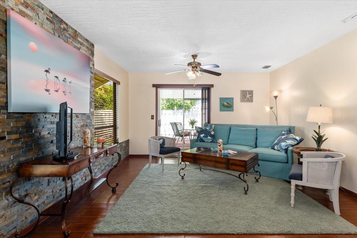 A4659566 Property Photo
