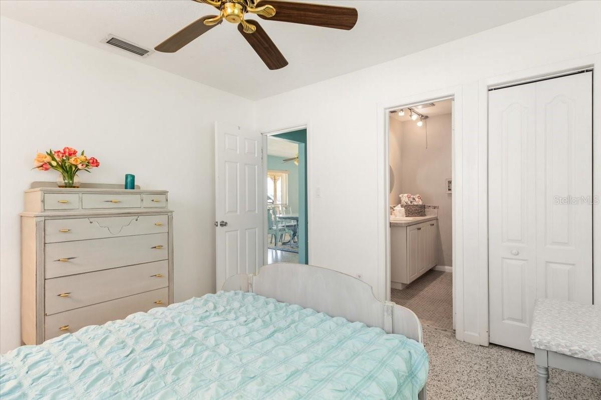 A4659566 Property Photo
