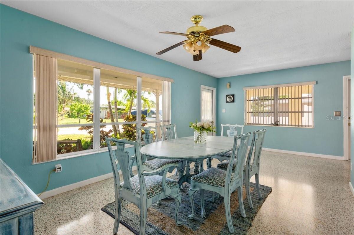 A4659566 Property Photo