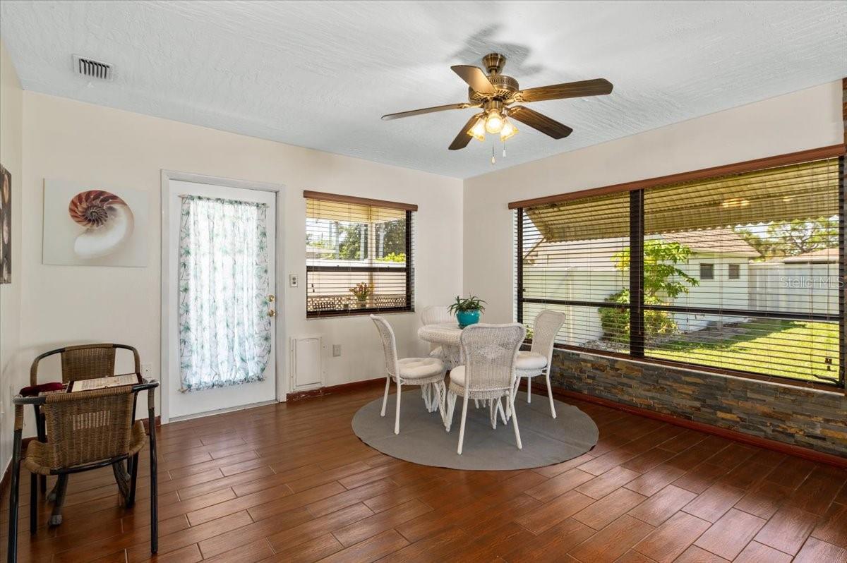A4659566 Property Photo
