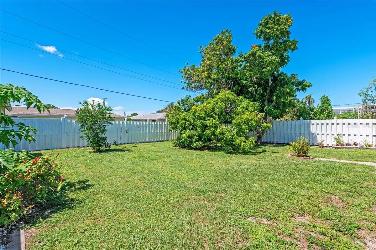 A4659566 Property Photo
