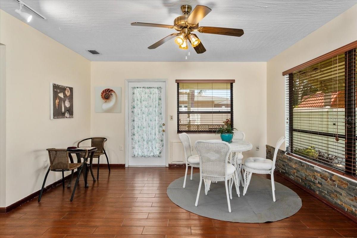 A4659566 Property Photo