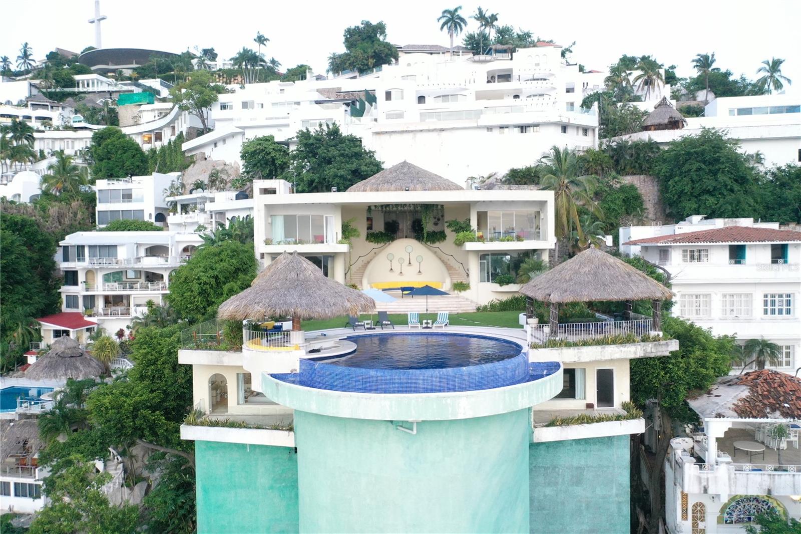 O6329109 Property Photo