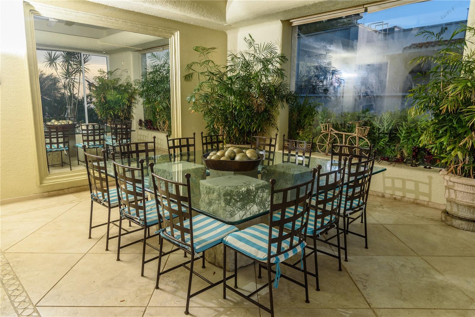 O6329109 Property Photo