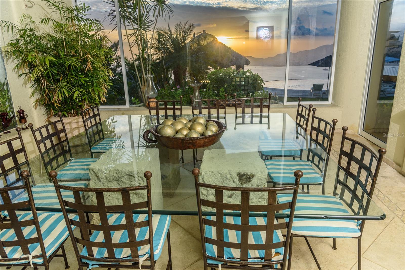 O6329109 Property Photo