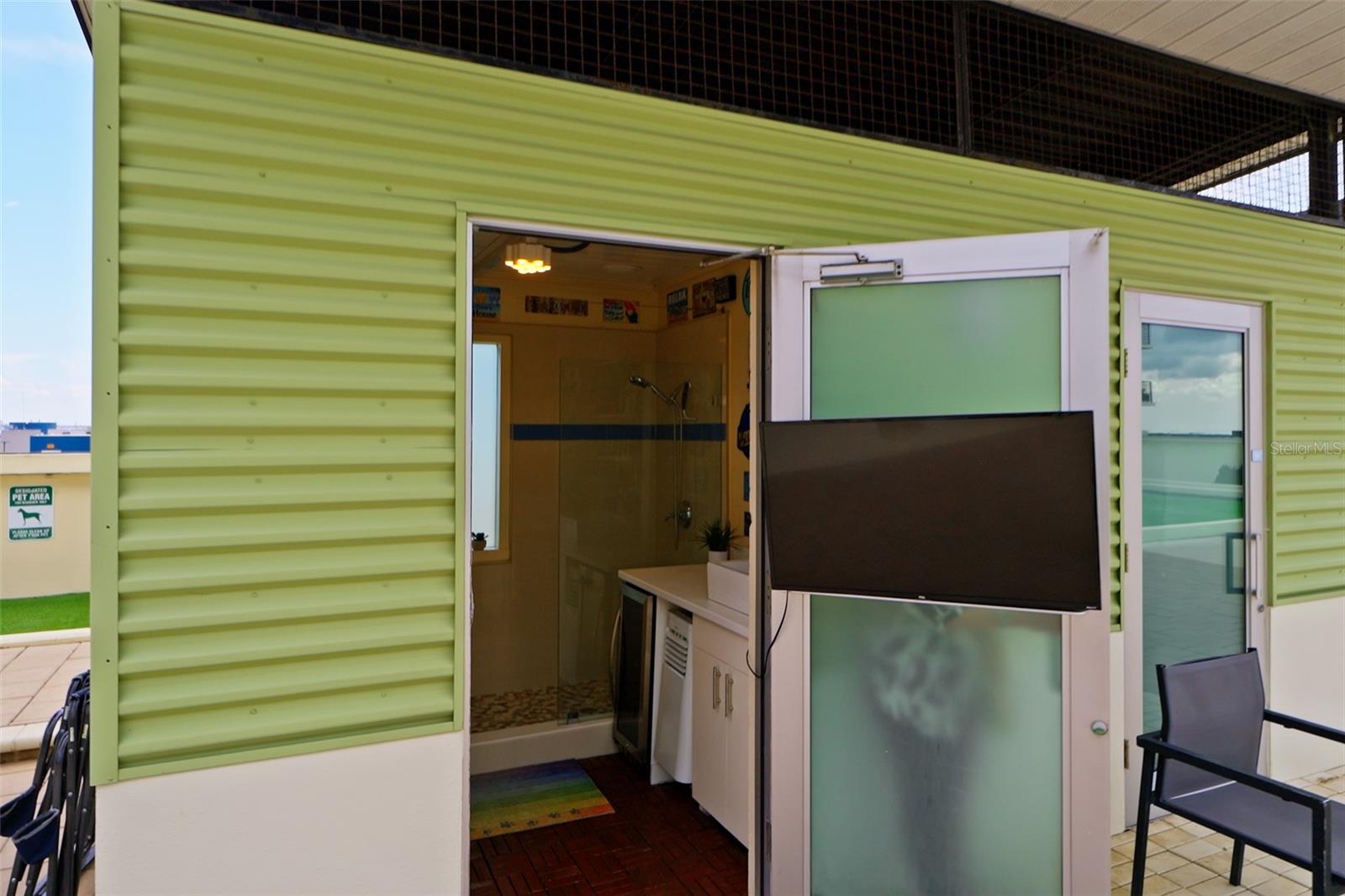 Your Pool Cabana! 55 inch TV included!!