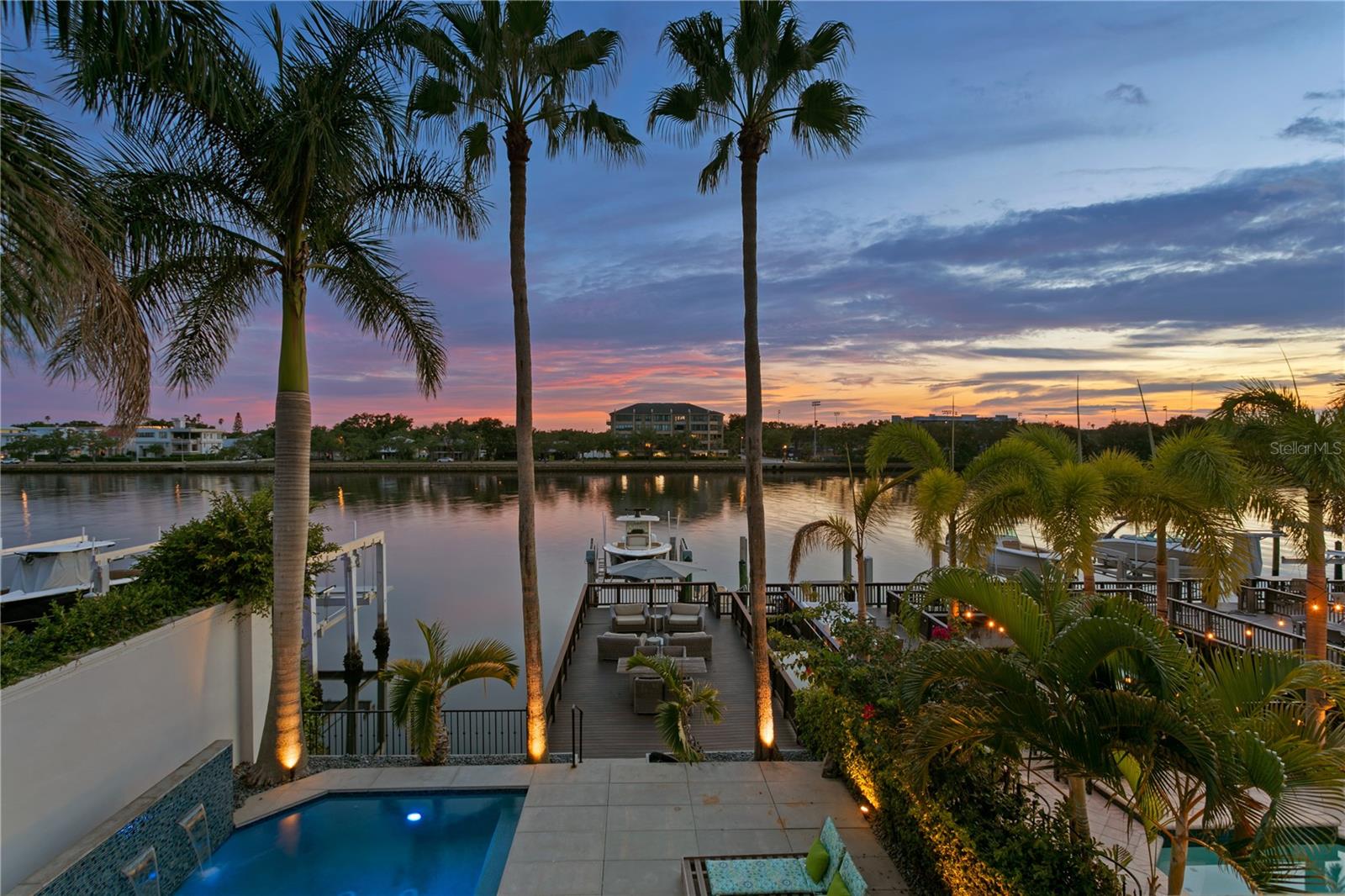 TB8409679 Property Photo