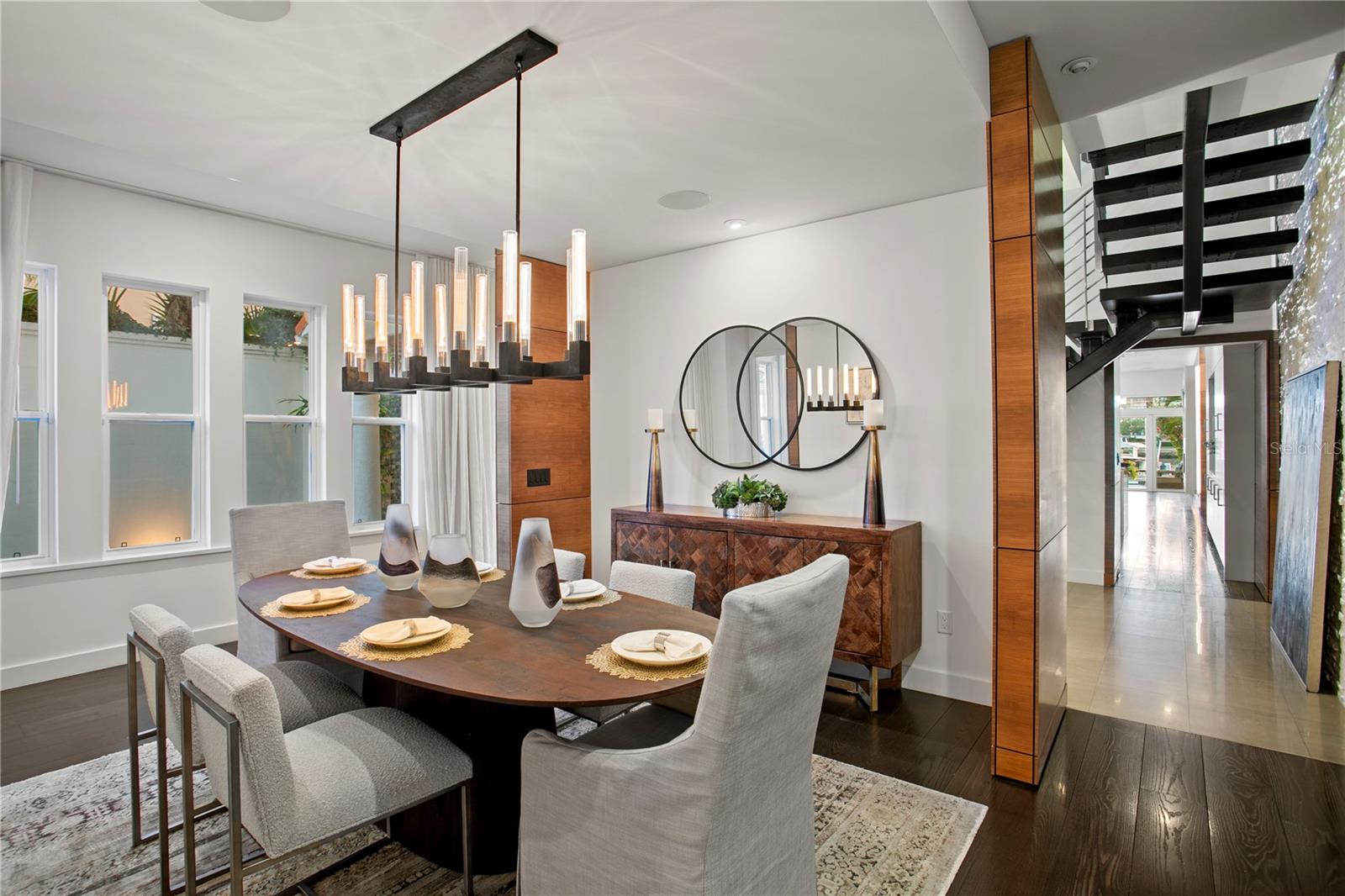 TB8409679 Property Photo