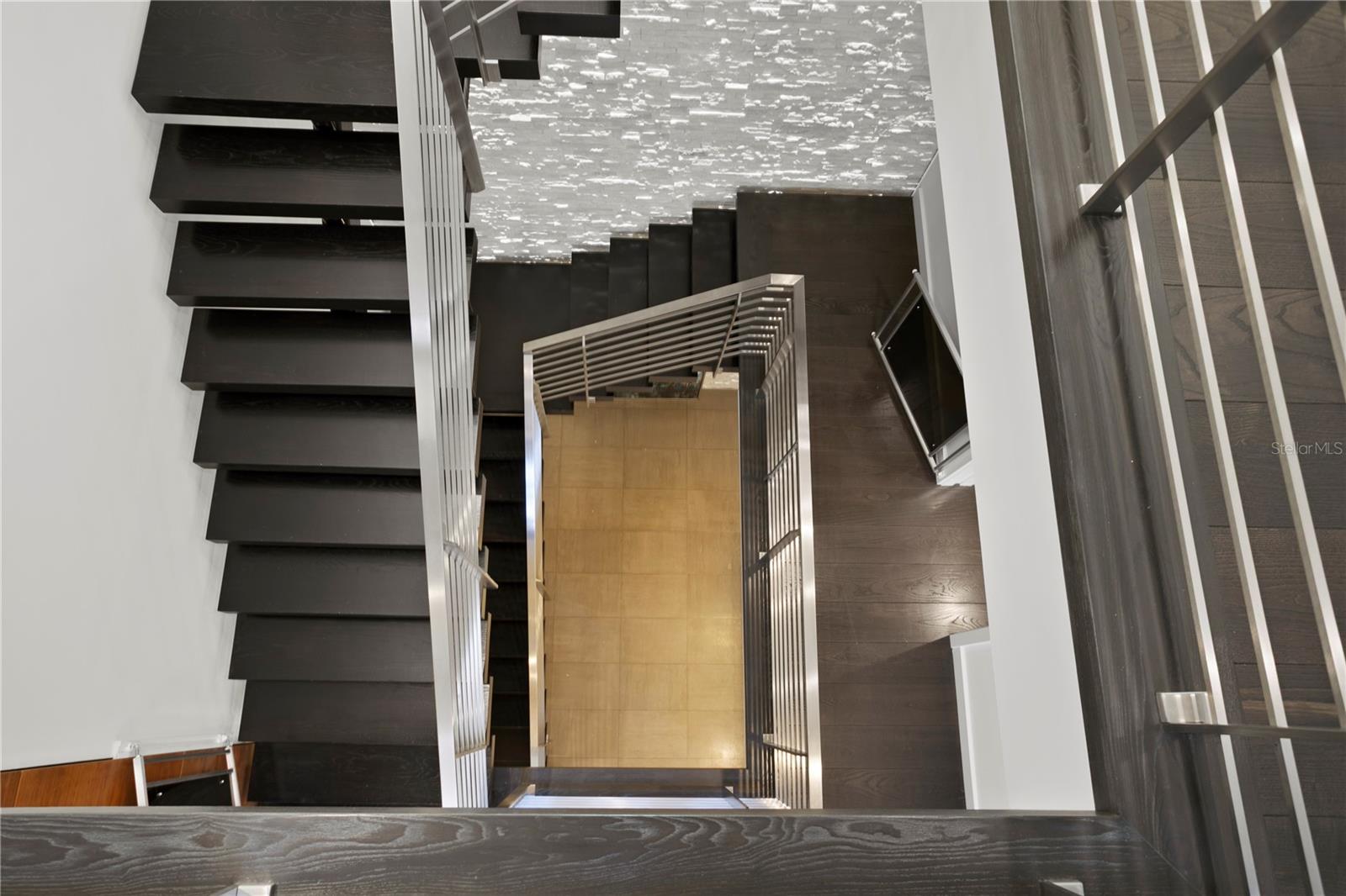 TB8409679 Property Photo