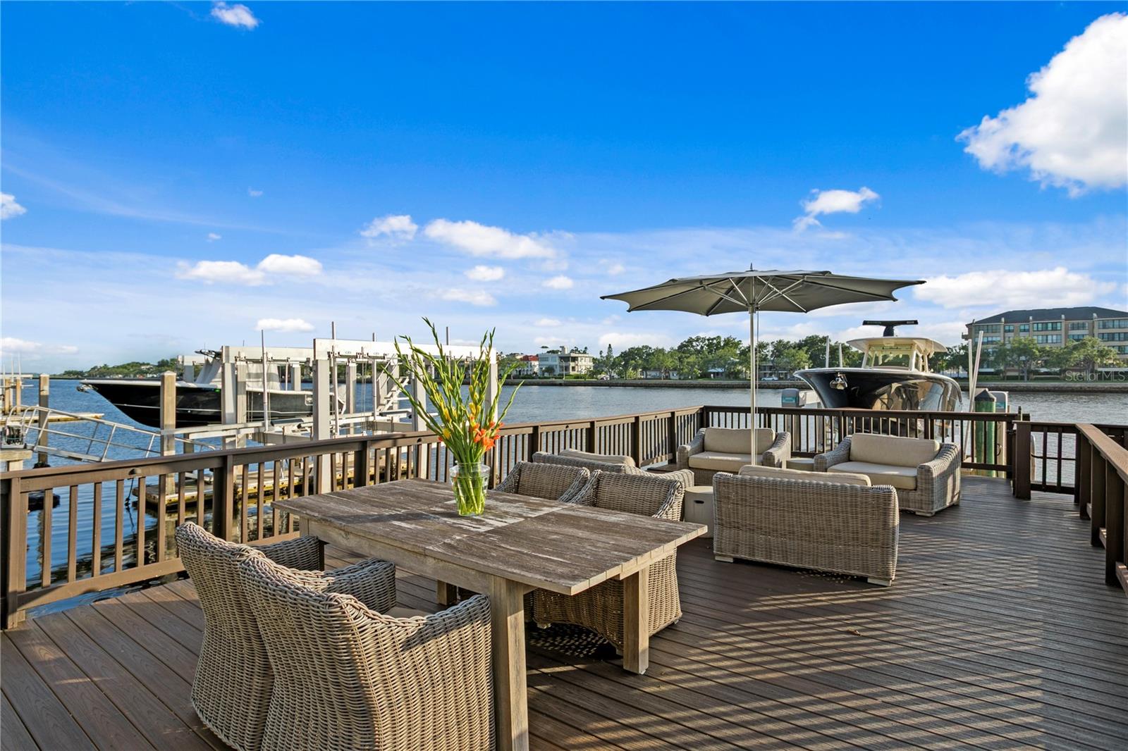 TB8409679 Property Photo