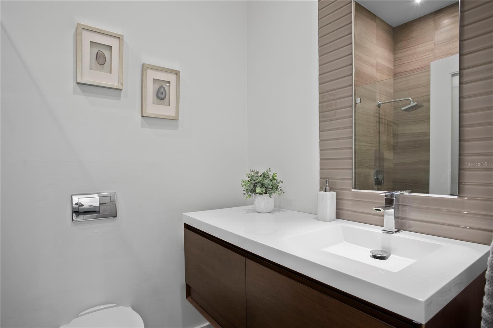 TB8409679 Property Photo