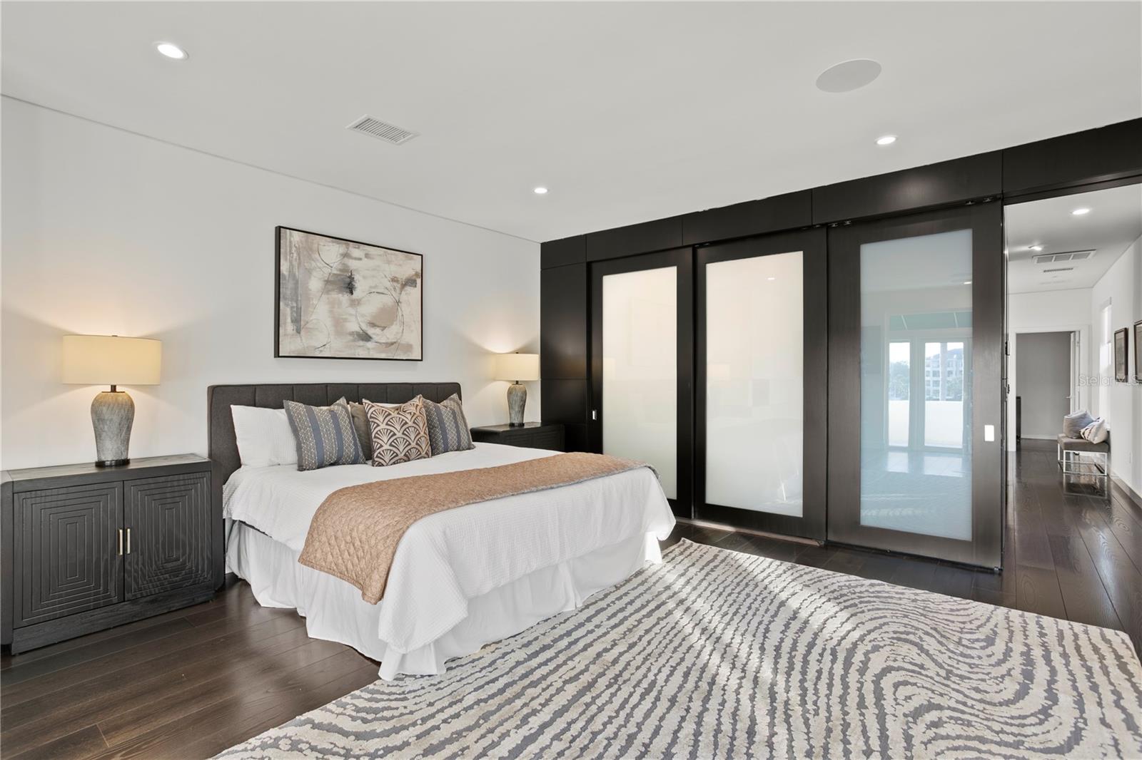 TB8409679 Property Photo