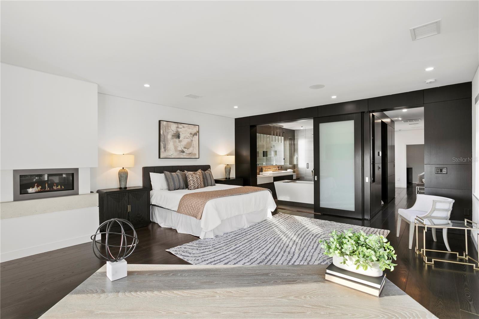 TB8409679 Property Photo