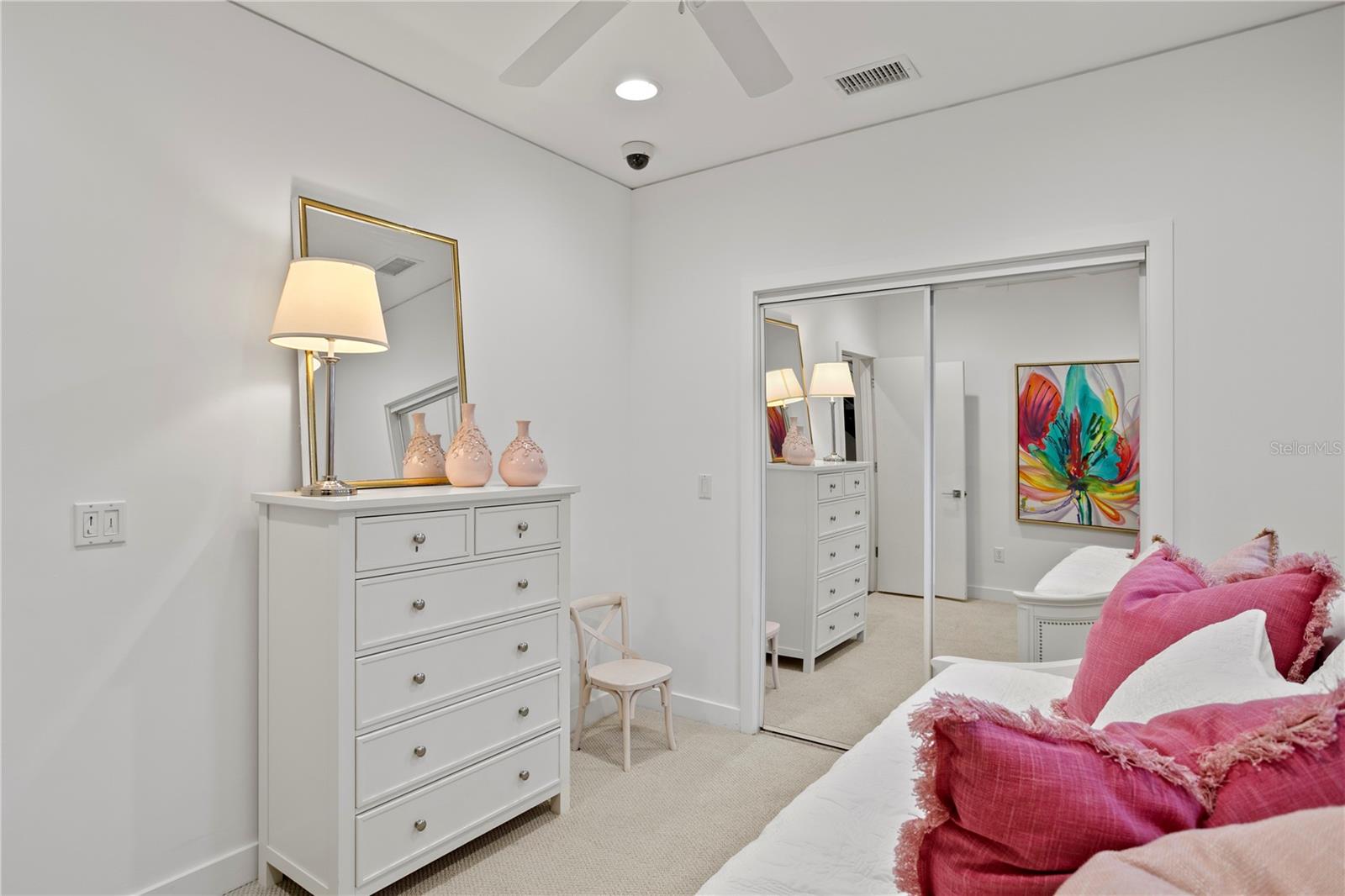 TB8409679 Property Photo