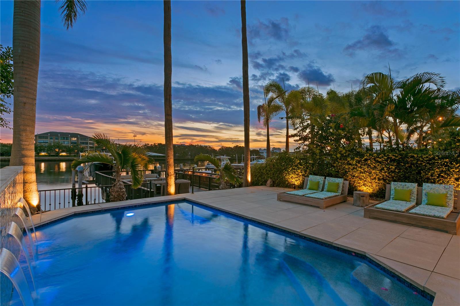 TB8409679 Property Photo