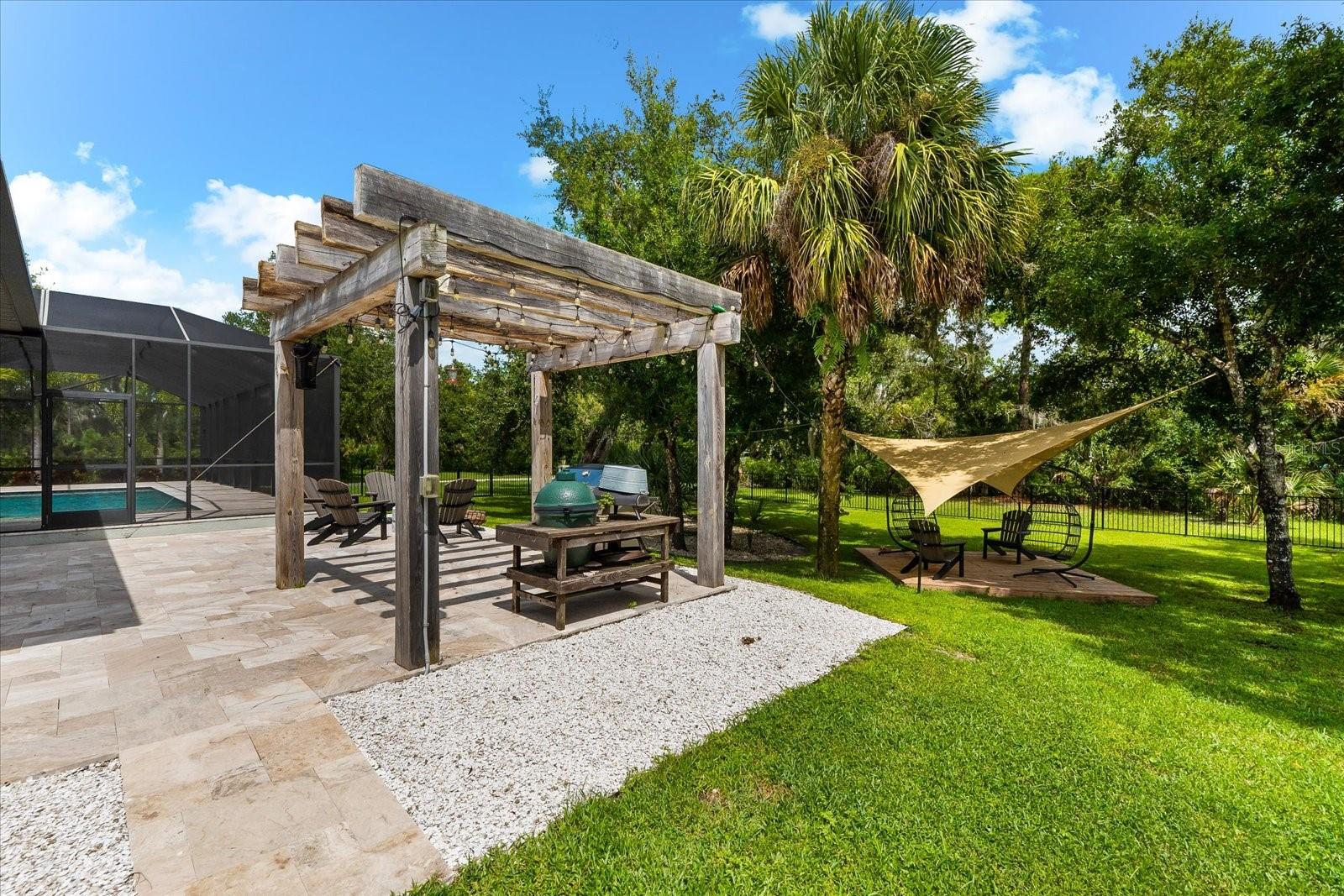 TB8409835 Property Photo