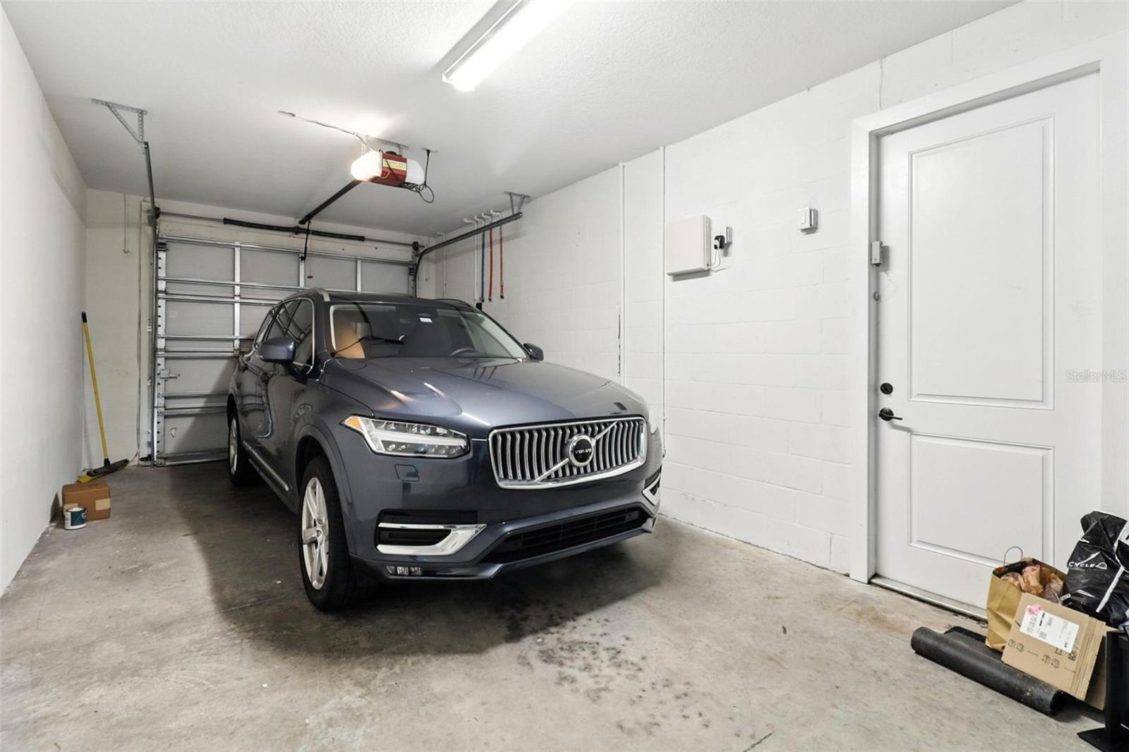 TB8409847 Property Photo