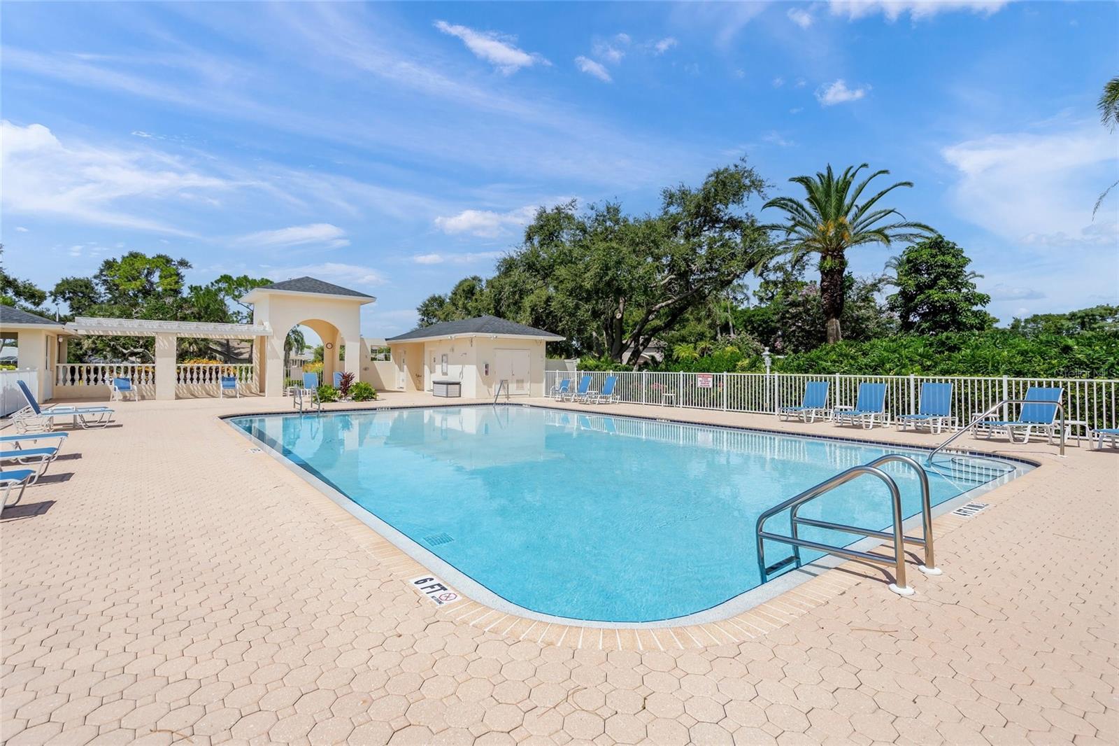 A4659664 Property Photo