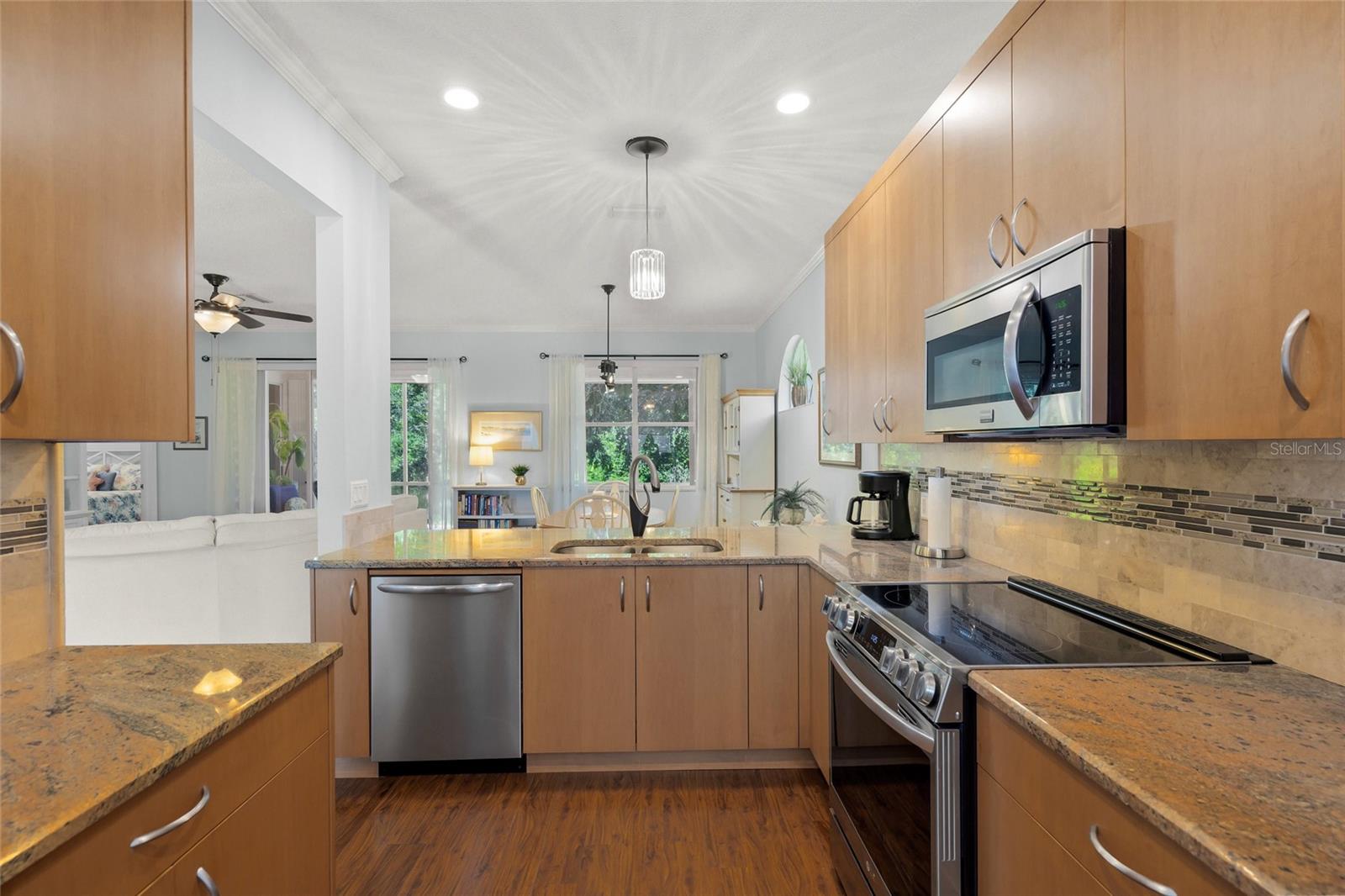 A4659664 Property Photo
