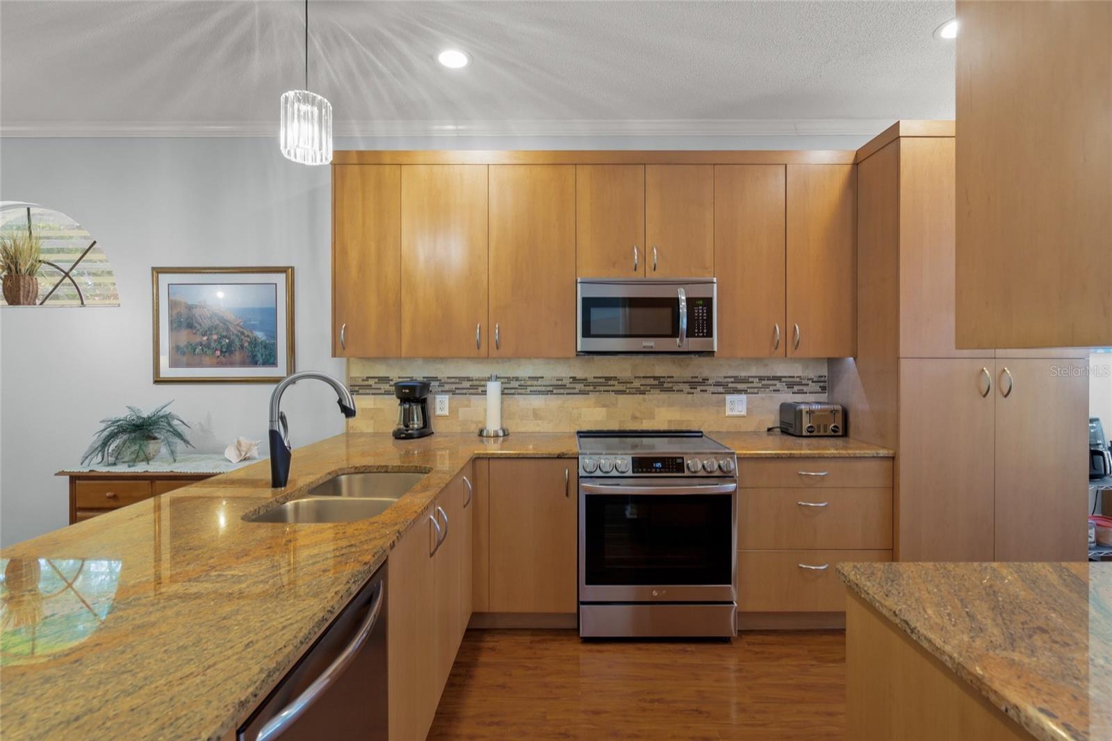 A4659664 Property Photo