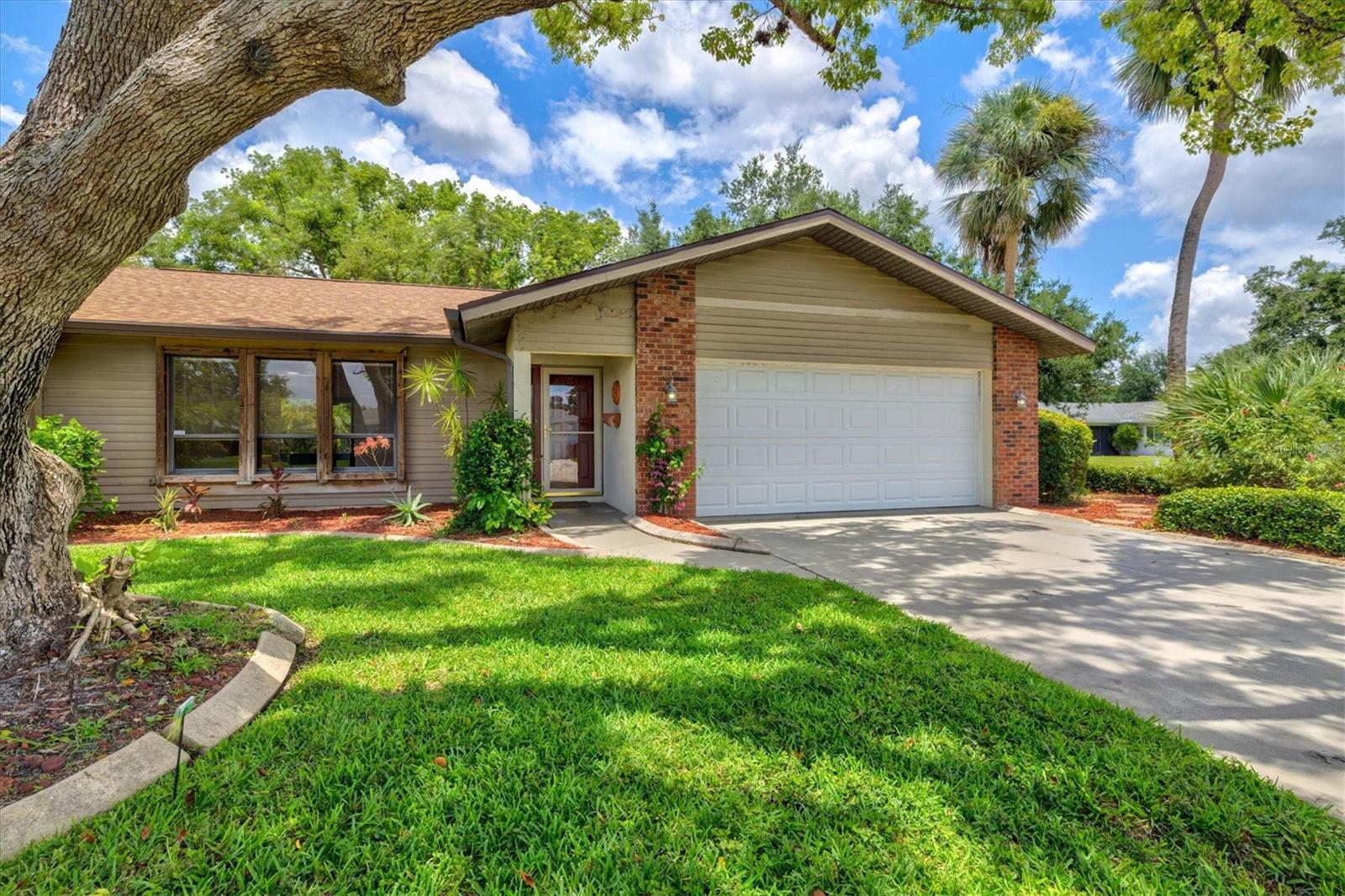 A4659698 Property Photo