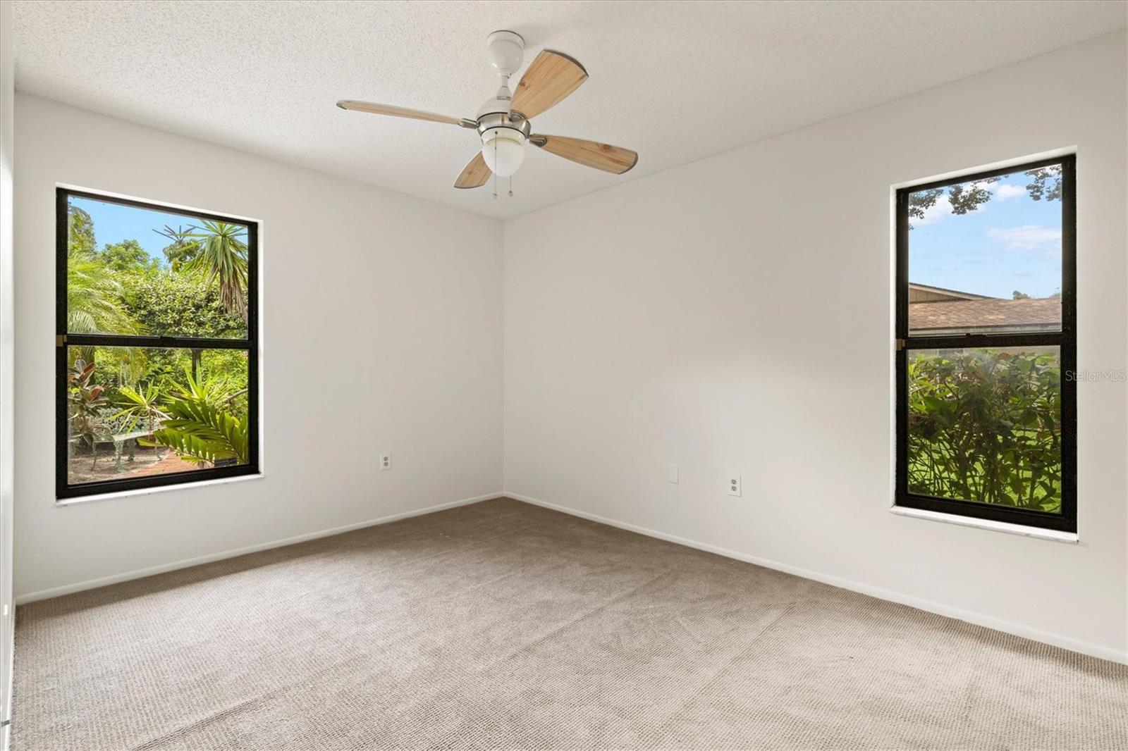 A4659698 Property Photo