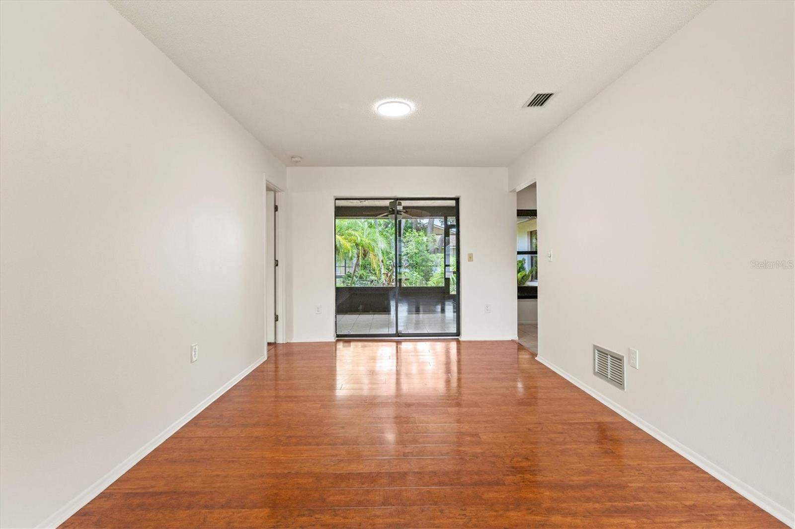 A4659698 Property Photo