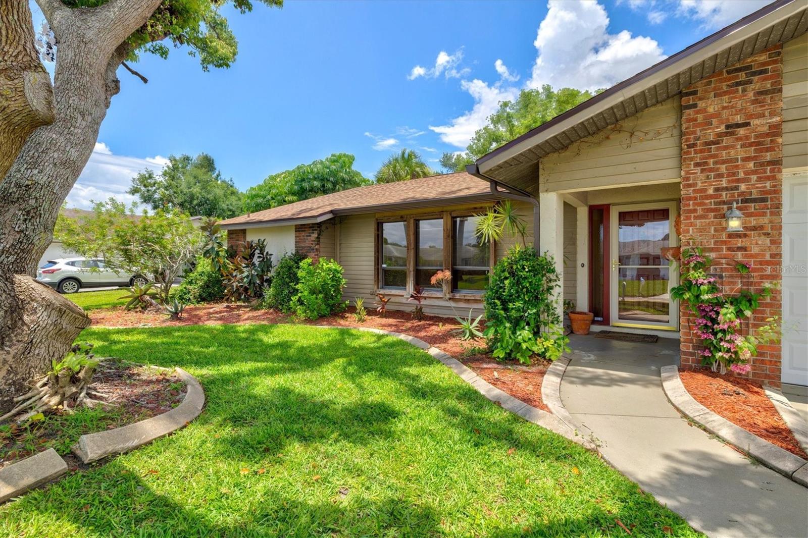 A4659698 Property Photo