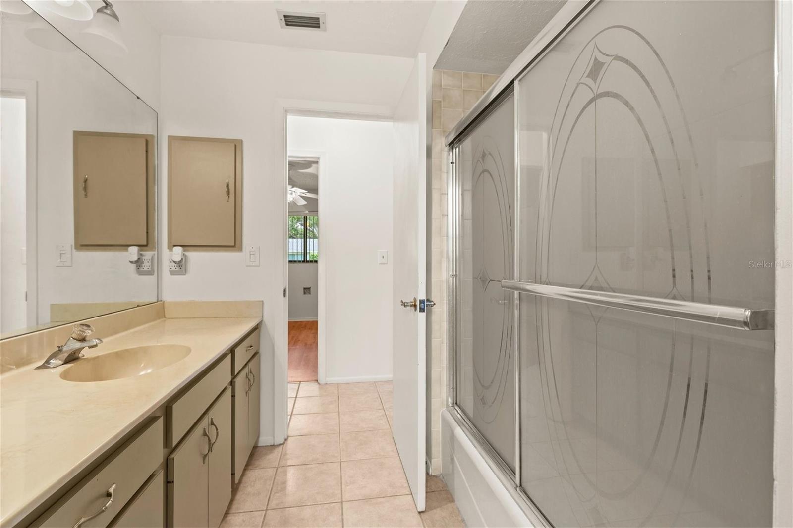 A4659698 Property Photo