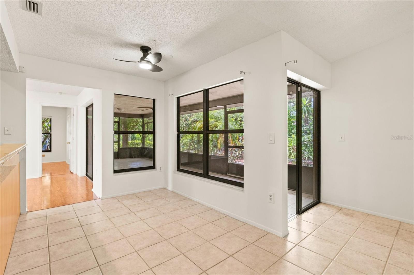 A4659698 Property Photo