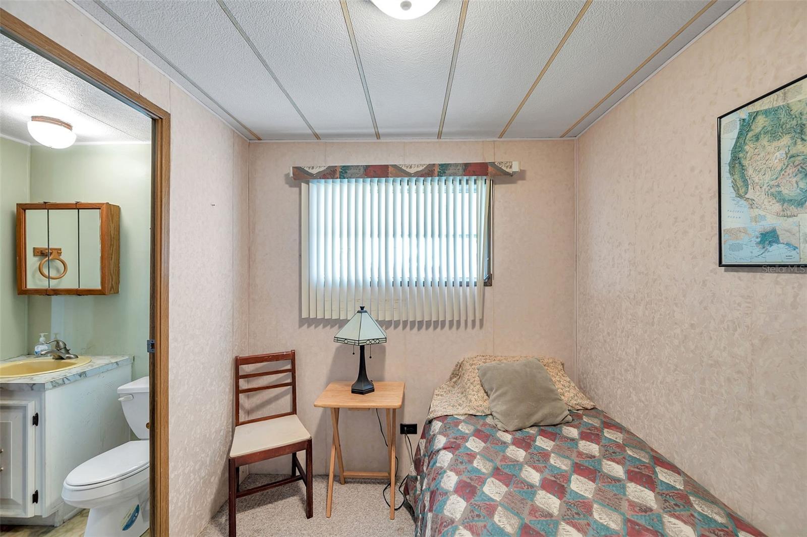 W7877547 Property Photo