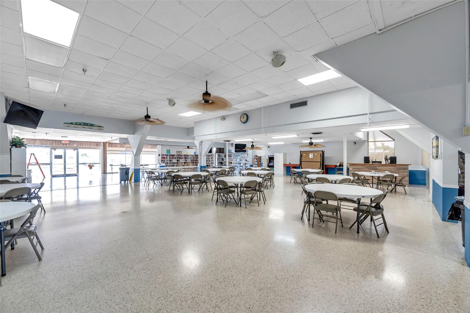 W7877547 Property Photo