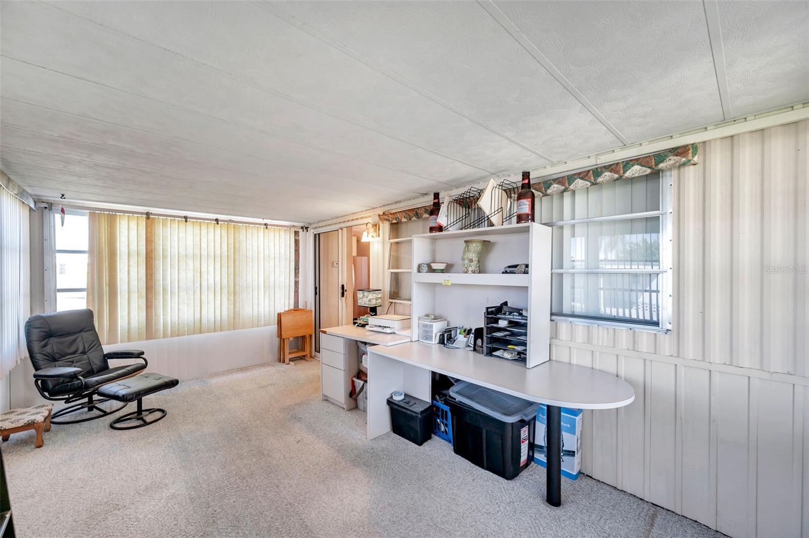 W7877547 Property Photo