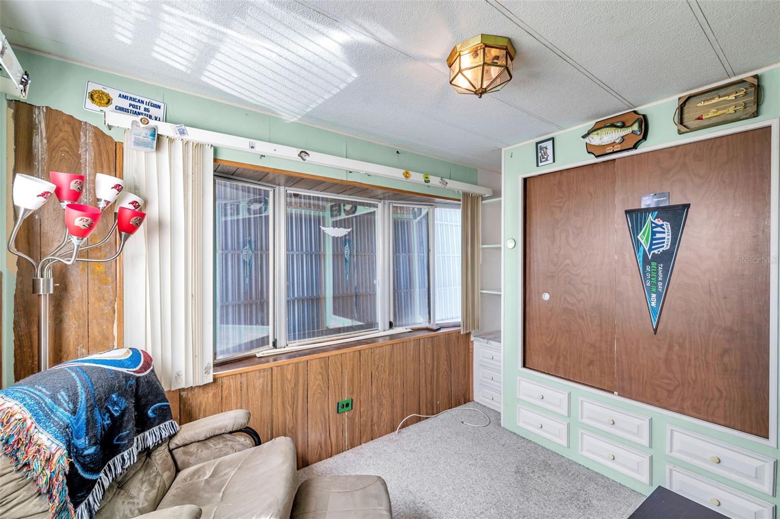 W7877547 Property Photo