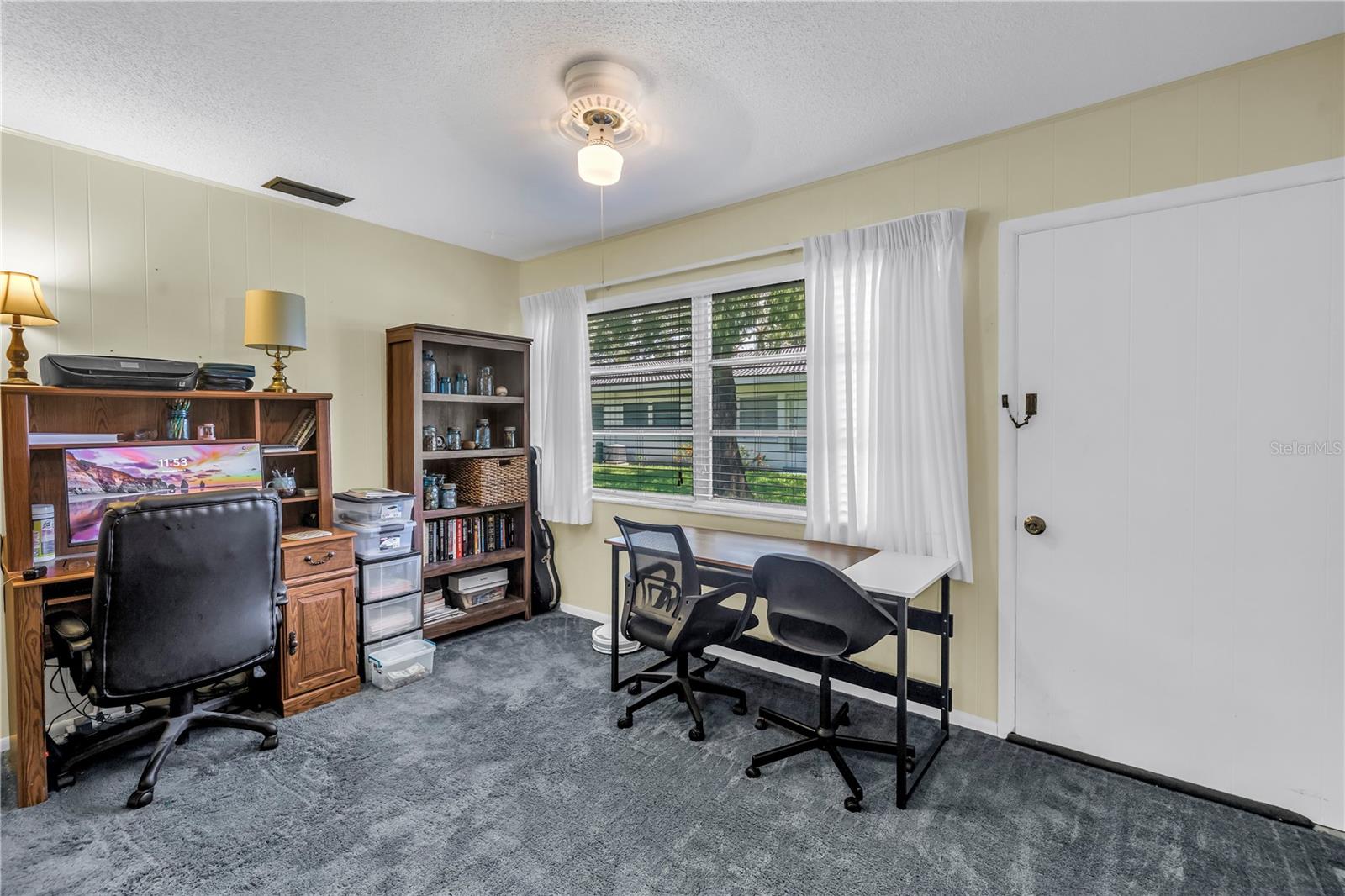 TB8409975 Property Photo