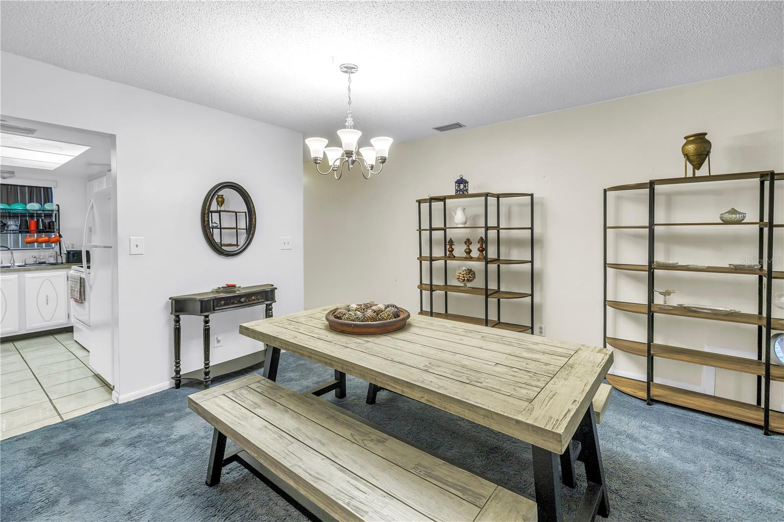 TB8409975 Property Photo