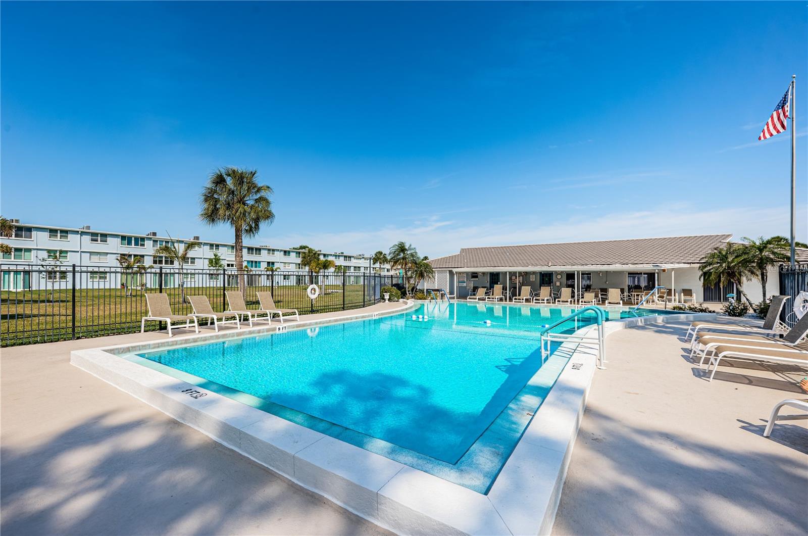 TB8410016 Property Photo