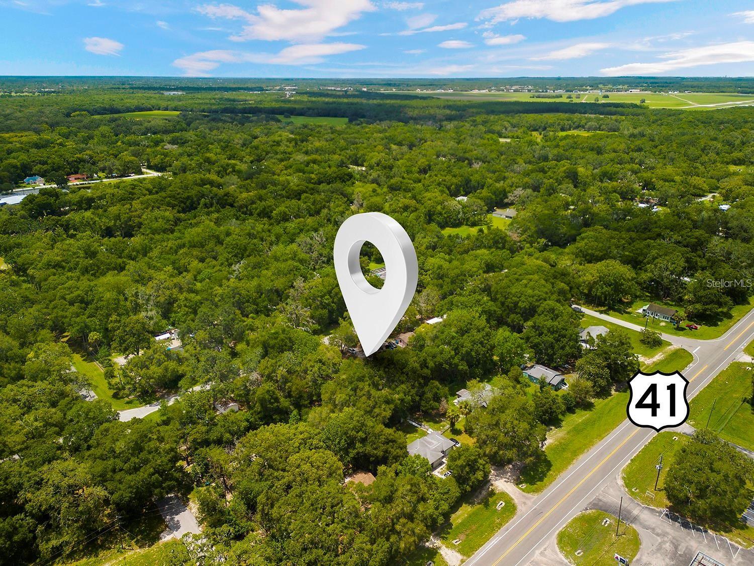 W7877555 Property Photo