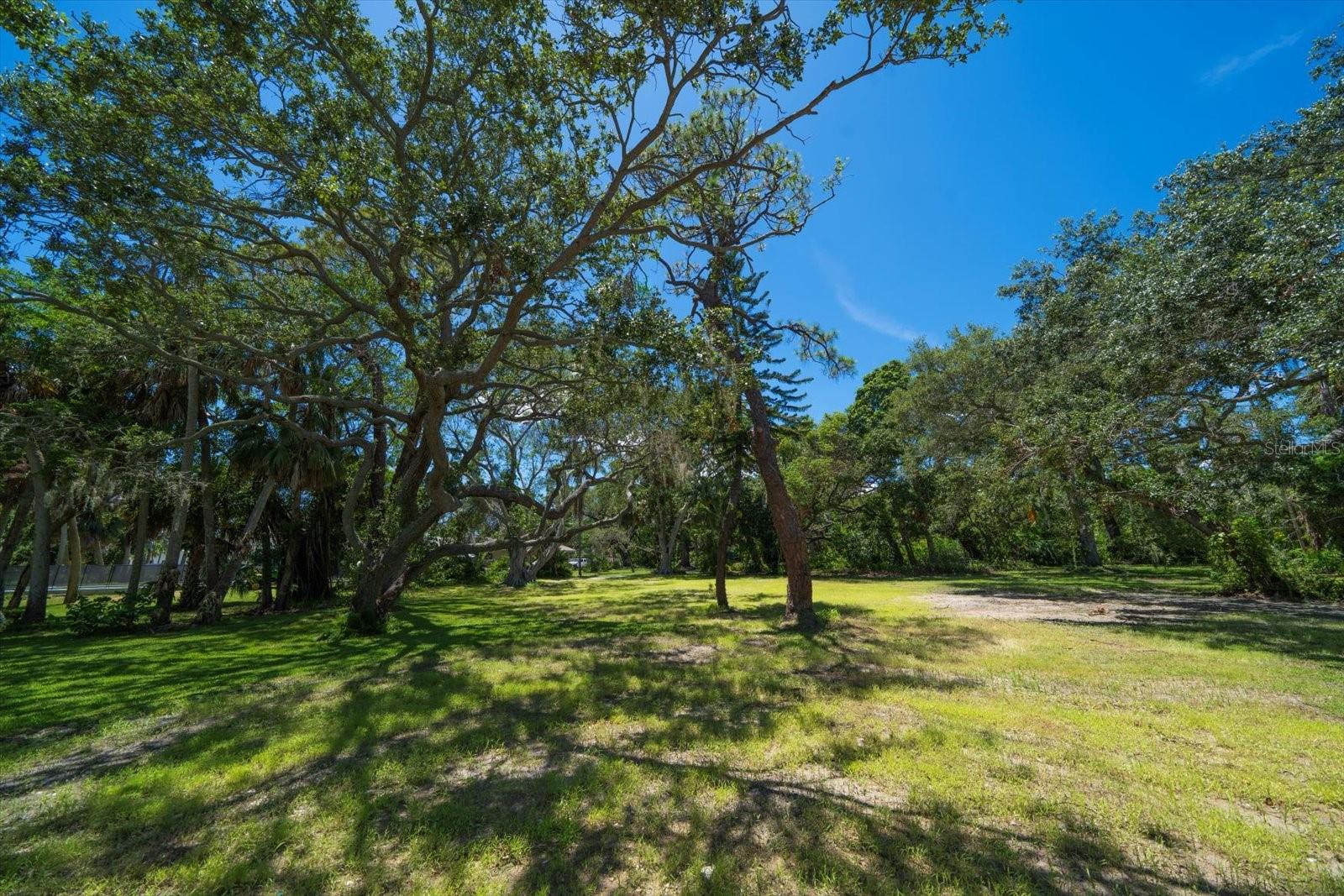 2660 DRIFTWOOD RD S, ST PETERSBURG, FL, 33705