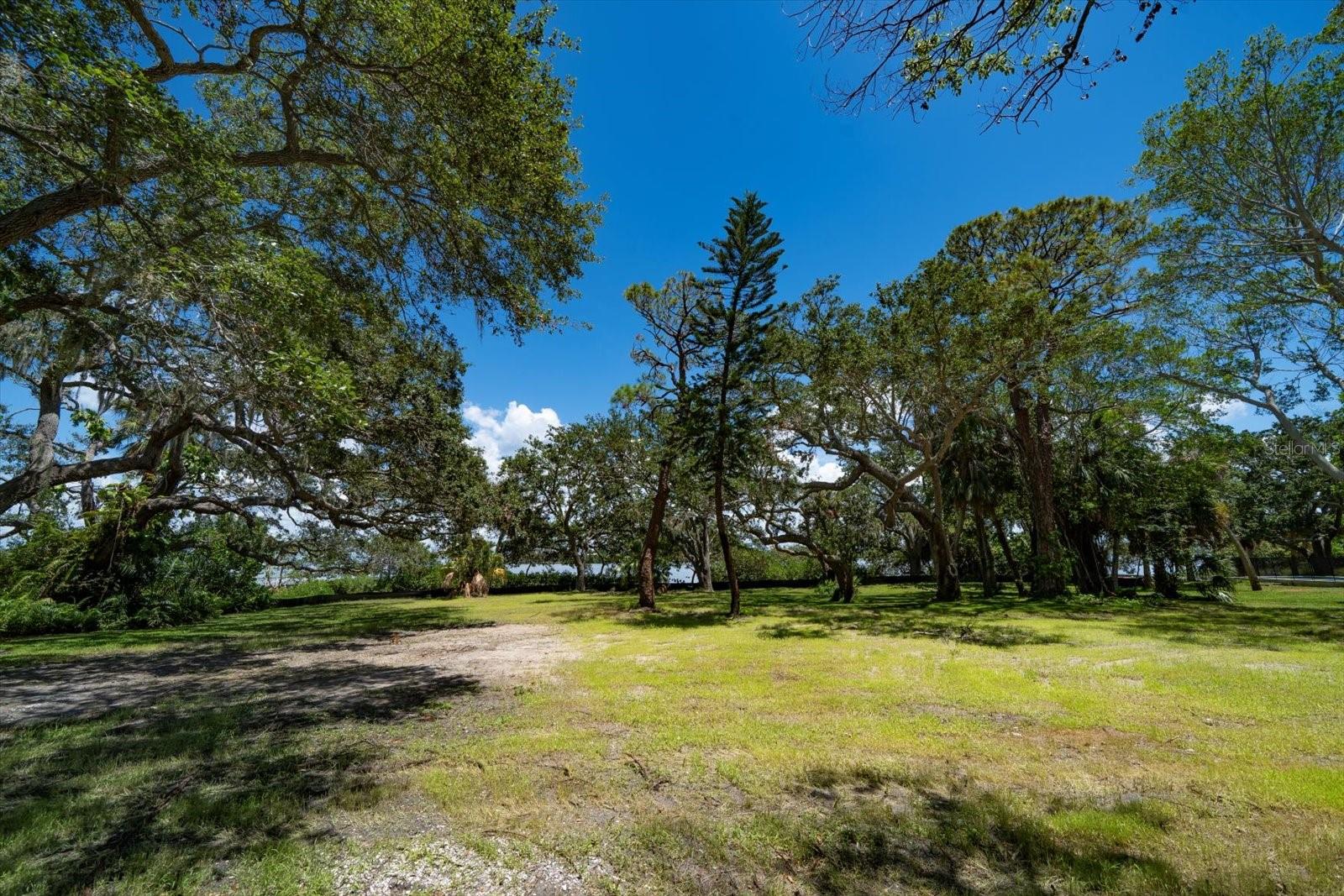 2660 DRIFTWOOD RD S, ST PETERSBURG, FL, 33705