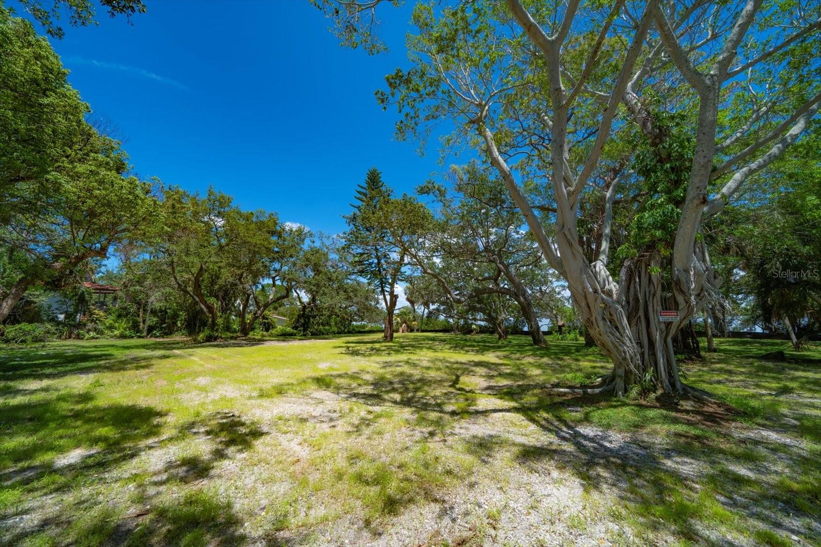 2660 DRIFTWOOD RD S, ST PETERSBURG, FL, 33705