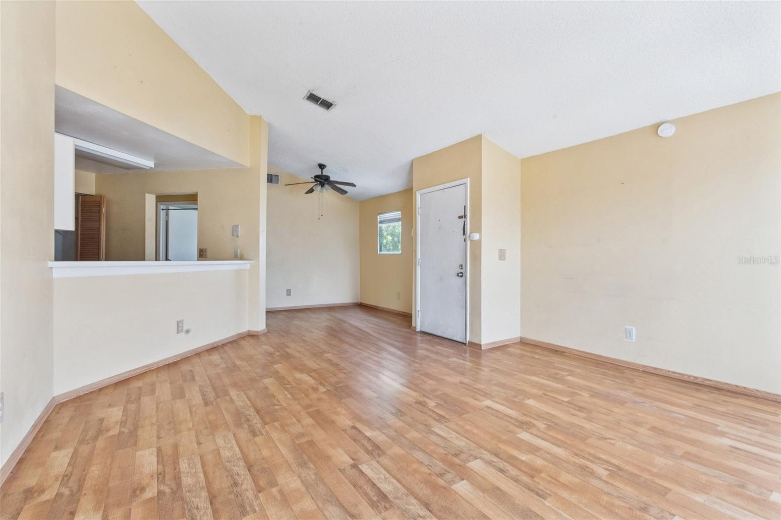 O6329683 Property Photo