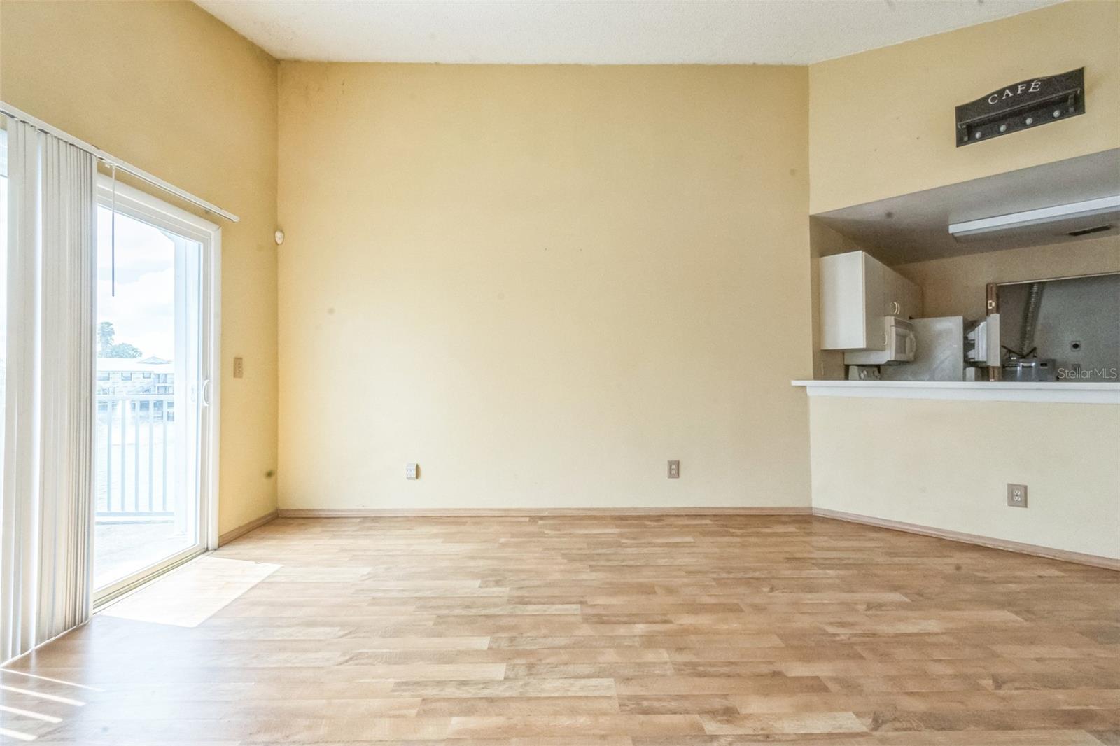 O6329683 Property Photo