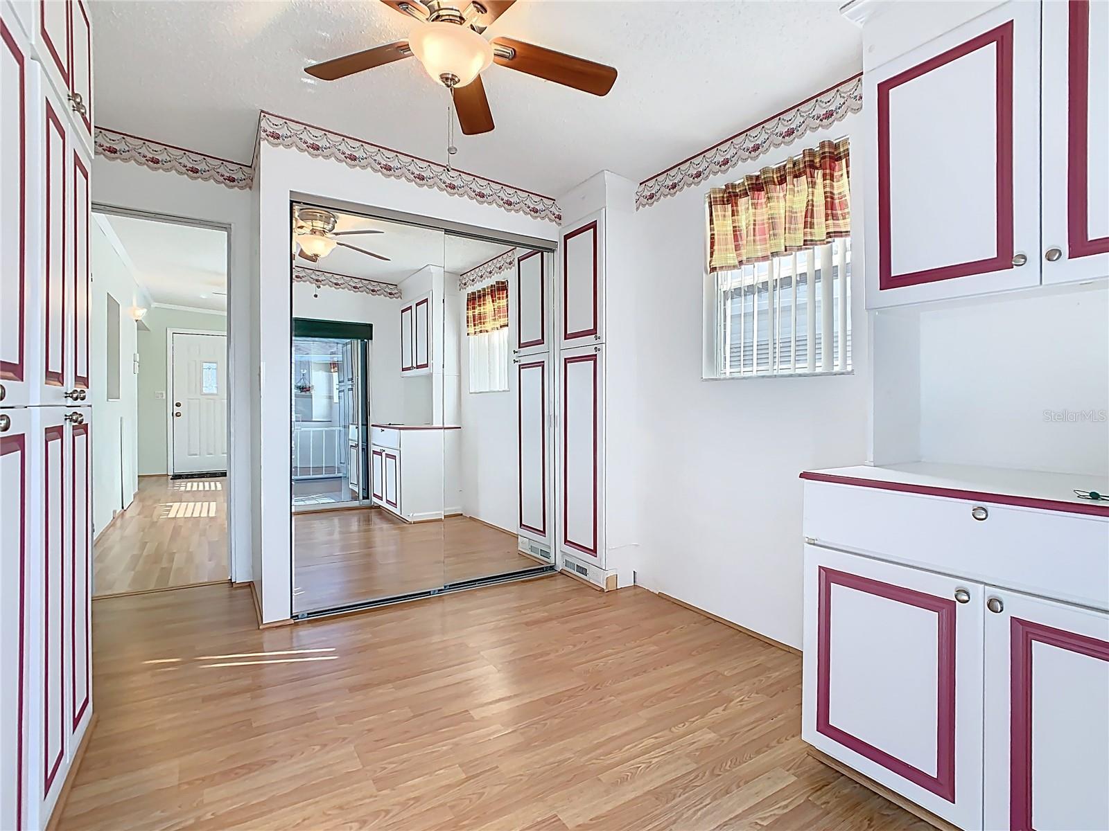 S5131424 Property Photo